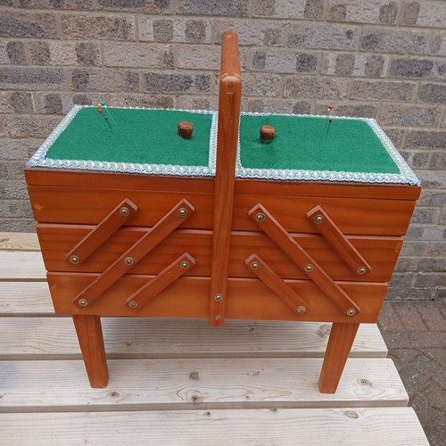 Vintage tier cantilever wood - vintage, 3