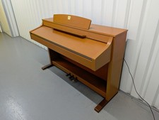 Yamaha Clavinova CLP-330C Digital Piano in cherry wood stock nr 25532