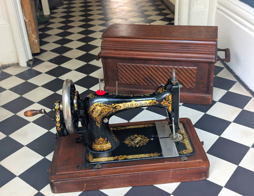 Singer vintage mechanical hand - vintage,