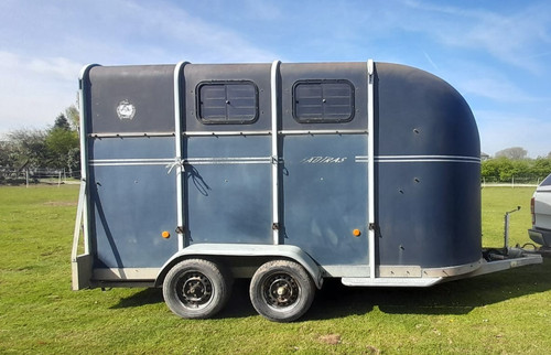 Horse trailer fautras oblic - horse,