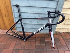GIANT DEFY ALUXX ROAD BIKE FRAMESET 700C RIM BRAKE SIZE MEDIUM 54CM.