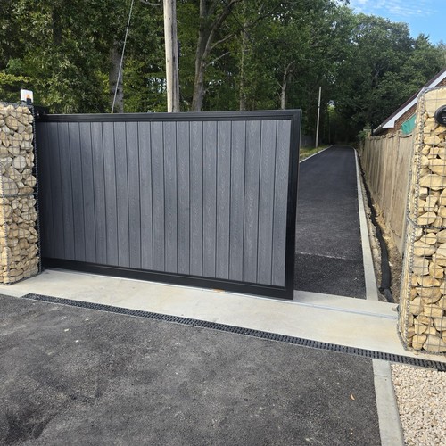 Cantilever gate sliding - sliding,