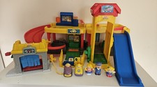 Vintage Fisher-Price Little People Garage With People Cars Accessories Sounds 