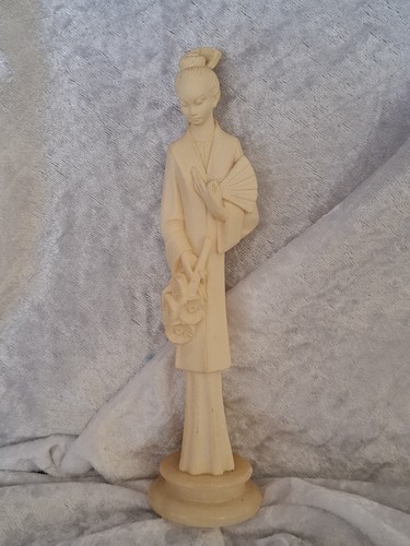 Geisha girl alabaster - geisha, figure