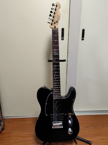 Squier fender telecaster - by,