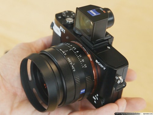 Black metal lens - black, sony