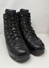 Mens Lowa Black Gore Tex Boots