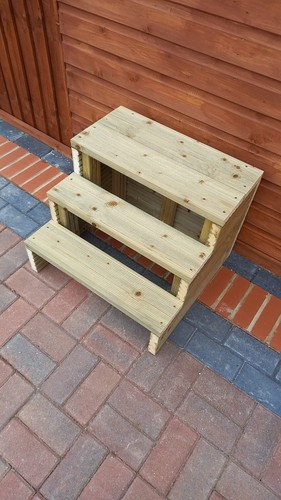 Horse mounting block - , step