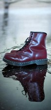 Dr Martens Boots Mens UK 9 Red