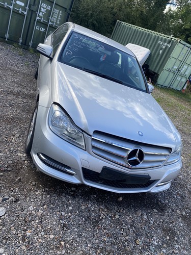 Mercedes class w204 breaking - mercedes, c