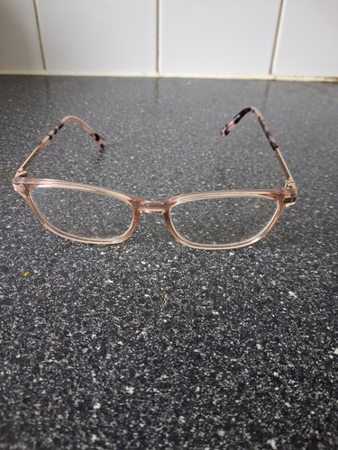 Specsavers aideen distance - aideen,