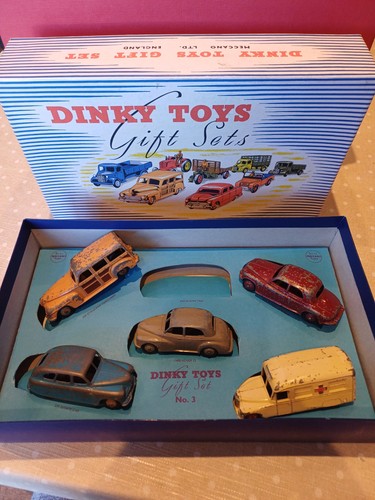 Dinky toys gift set - toys,