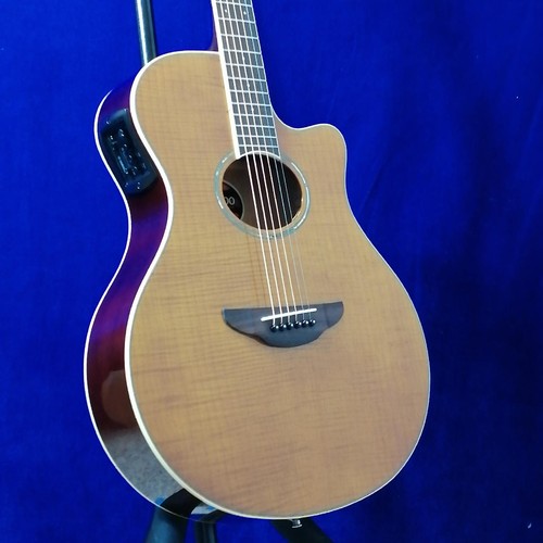 Yamaha apx600fm - apx600fm, (no260711)