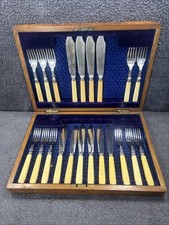 Priestley & Moore / H & H EP Lovely Wooden case Cutlery -  Mixed - See notes