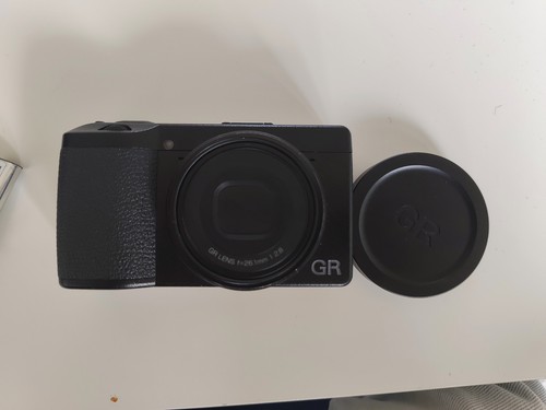 Ricoh iiix digital camera - gr,