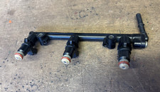 2010 Triumph Tiger 1050 Fuel Injector Rail T1240465