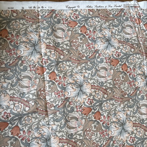 William morris golden lily - golden,