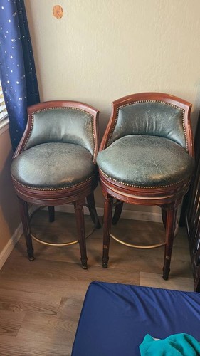 Trouvailles his hers swivel - &,