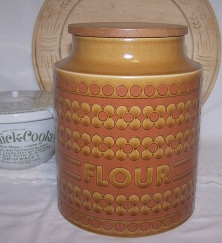 Hornsea flour storage jar - ,