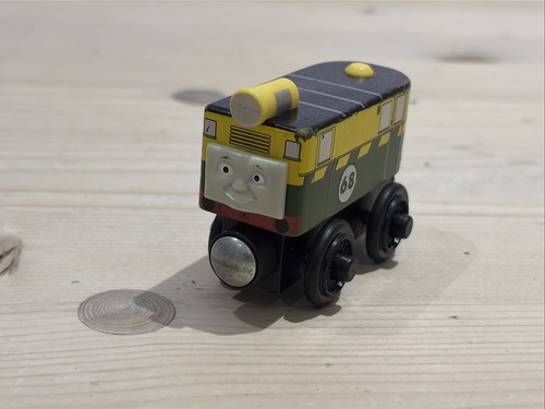 Thomas wooden railway philip - thomas,
