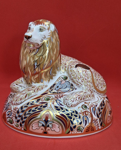 Royal crown derby lion - royal,