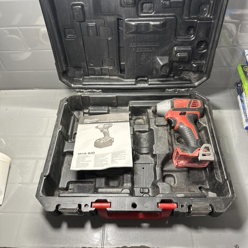 Milwaukee m18 bid 18v - milwaukee,