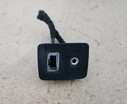 Ford fiesta mk7 - usb, aux