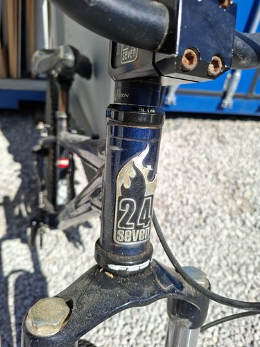 24seven black dirt jump - 24seven, bike