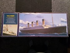 MINICRAFT R.M.S. TITANIC MODEL