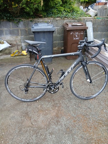 Felt carbon road bike - road,