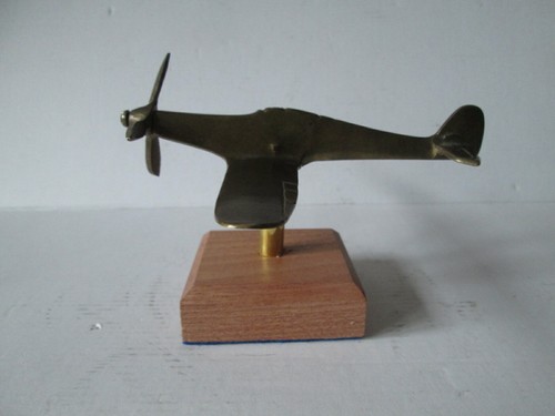 Aeroplane car mascot air - aeroplane,