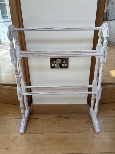 Shabby chic pine - chic, towel