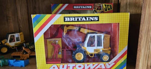 Britains farm toys autoway - toys, jcb