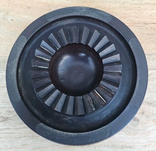 Vintage bakelite ashtray - bakelite,