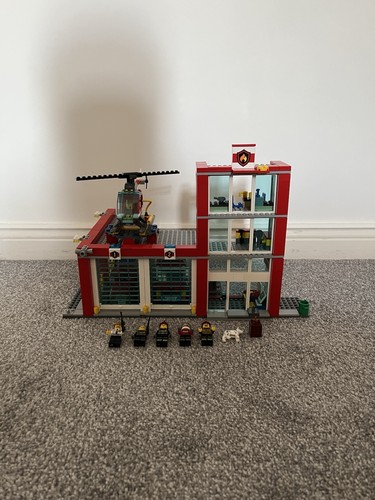 Lego city fire station - fire, 60004