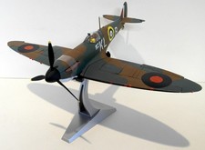 Corgi 1/32 AA33904 Spitfire