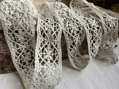 Antique lace vintage bobbin - lace,,