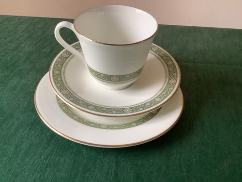 Royal doulton rondelay - doulton, trio