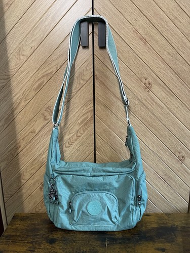 Kipling gabbie live - gabbie, live.light