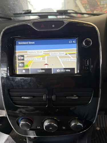 Renault clio mk4 radio - 13-19,