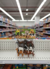 8 Farm Animals Model Mini Farm