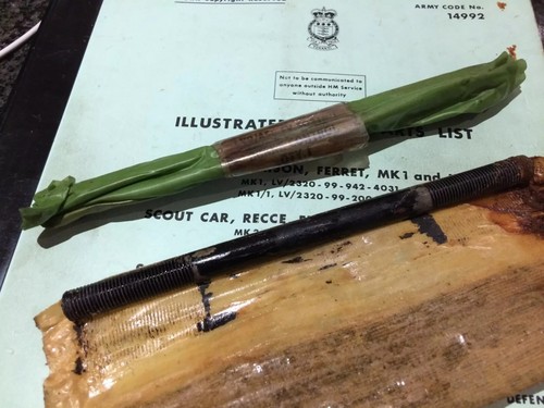 Daimler ferret foot - -,