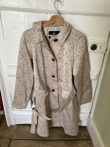Aquascutum trench coat jacket - coat,