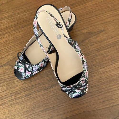 Pavers new sandals size - pavers, 7