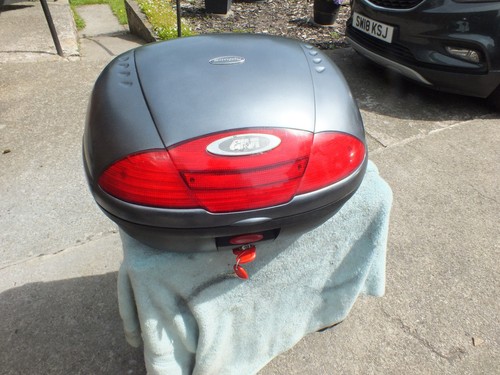 Givi e450 monolock top box - givi, in