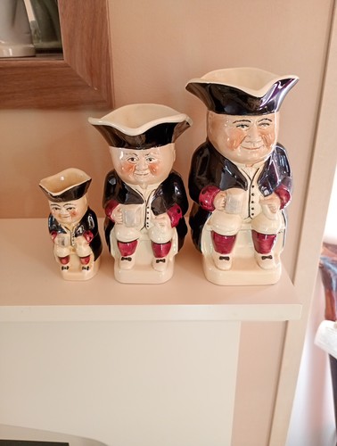 Vintage toby jugs number - jugs, 1