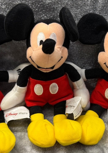 The disney store - disney, 2001