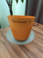 Verve clicquot champagne - champagne, ice