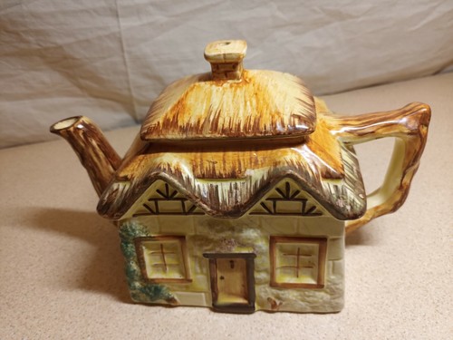 Vintage keele street pottery - vintage,