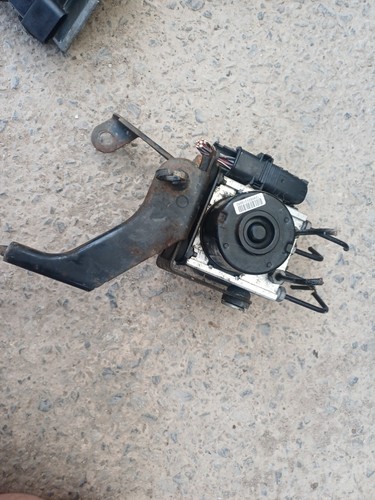 Ford fiesta mk7 abs - pump, ecu